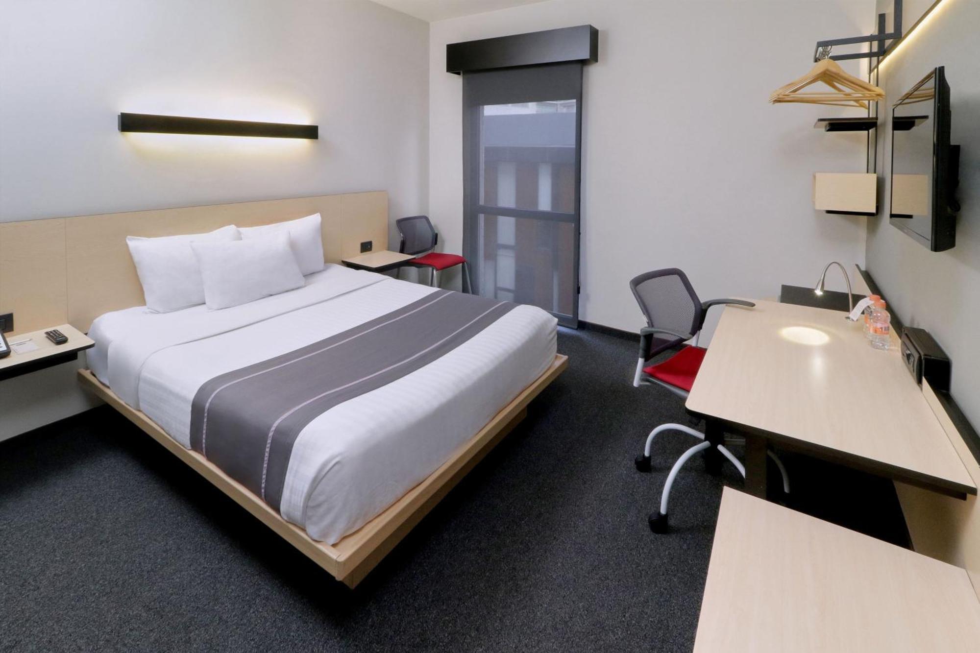 City Express Plus By Marriott Monterrey Nuevo Sur Exterior photo